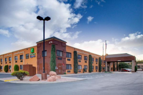 Отель Holiday Inn Express Sedona - Oak Creek, an IHG Hotel  Седона